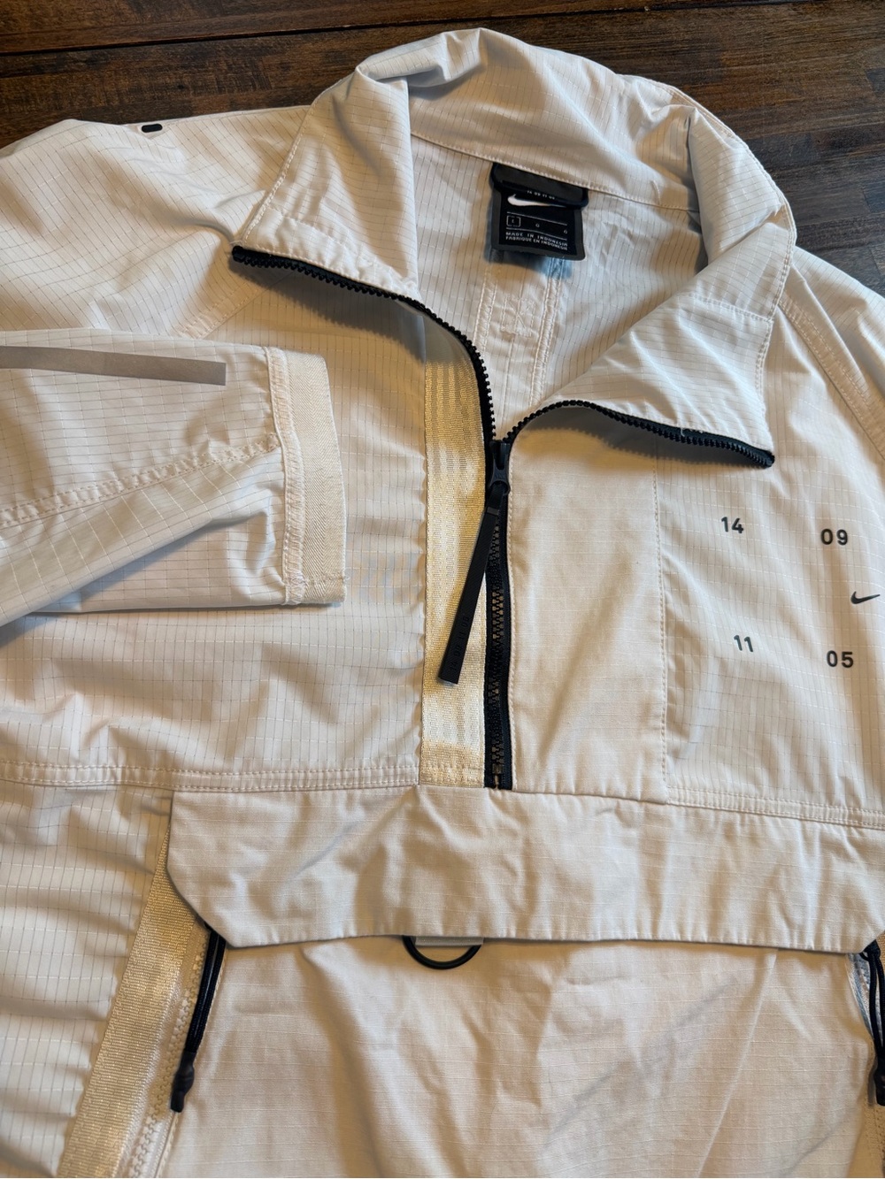 Nike Sportswear Tech Pack Nylon Jacket L White Tech Pack CK0711-094 Windbreaker